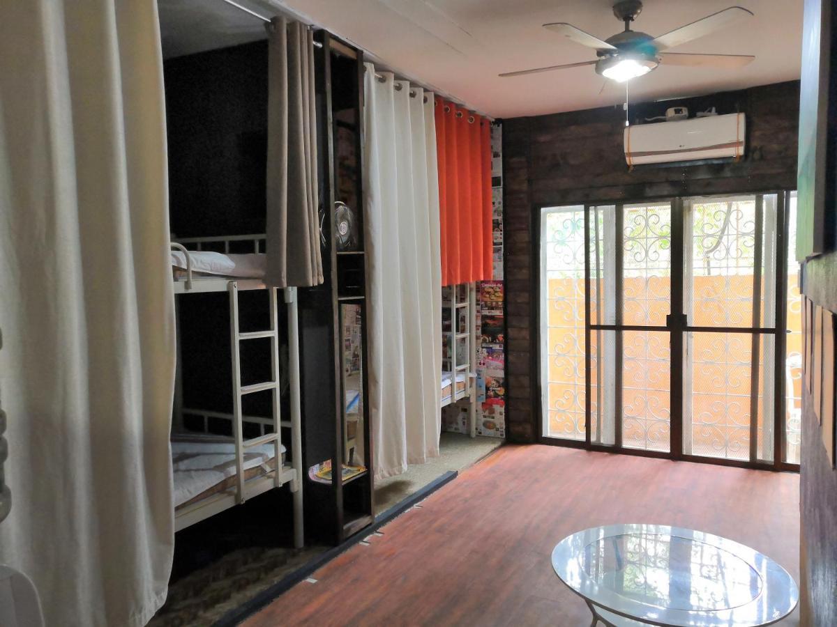 Dee Guesthouse White Sands Lapu-Lapu City Dış mekan fotoğraf