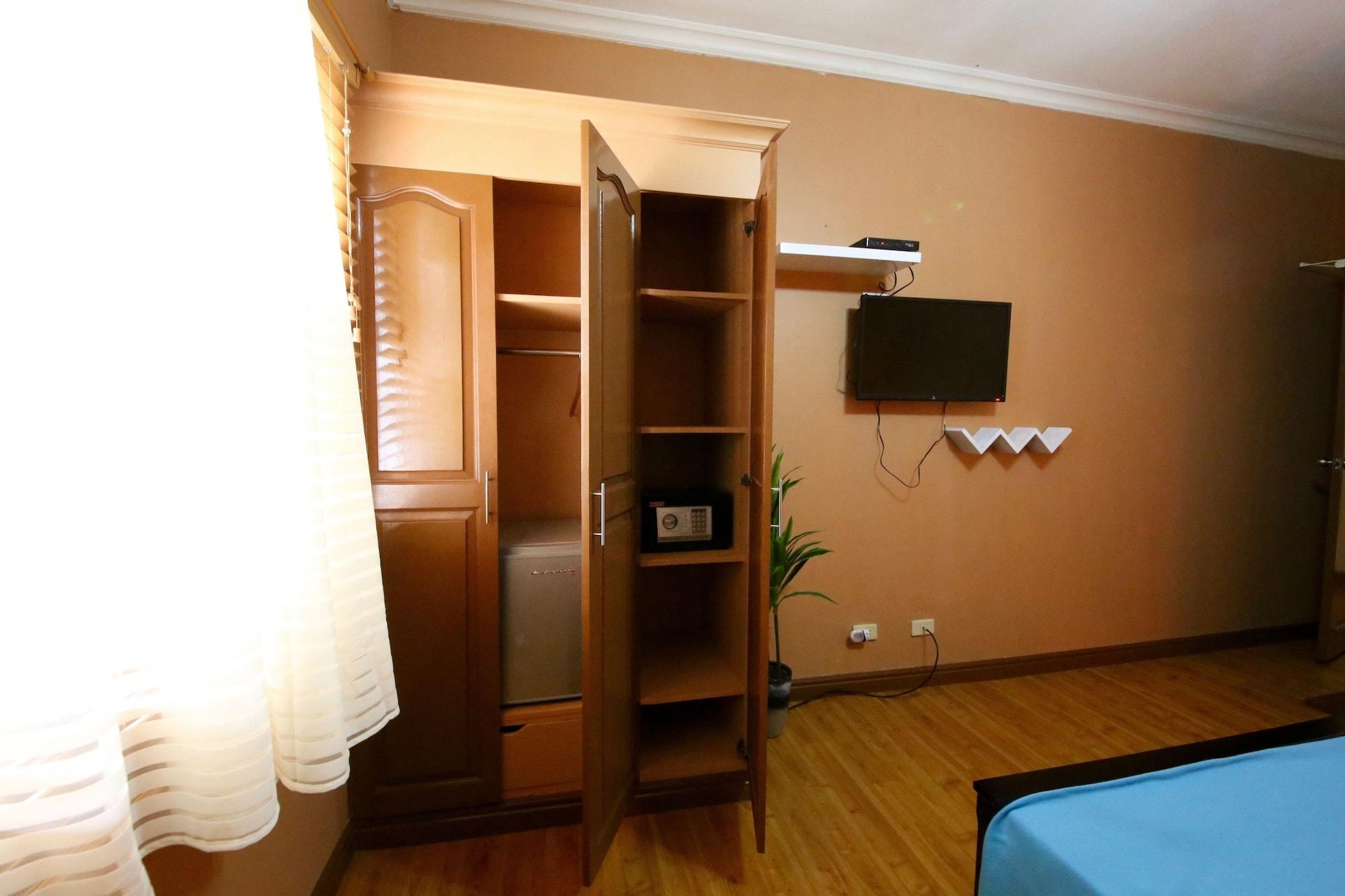 Dee Guesthouse White Sands Lapu-Lapu City Dış mekan fotoğraf