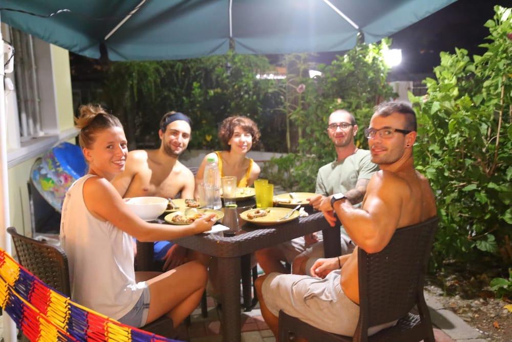 Dee Guesthouse White Sands Lapu-Lapu City Dış mekan fotoğraf