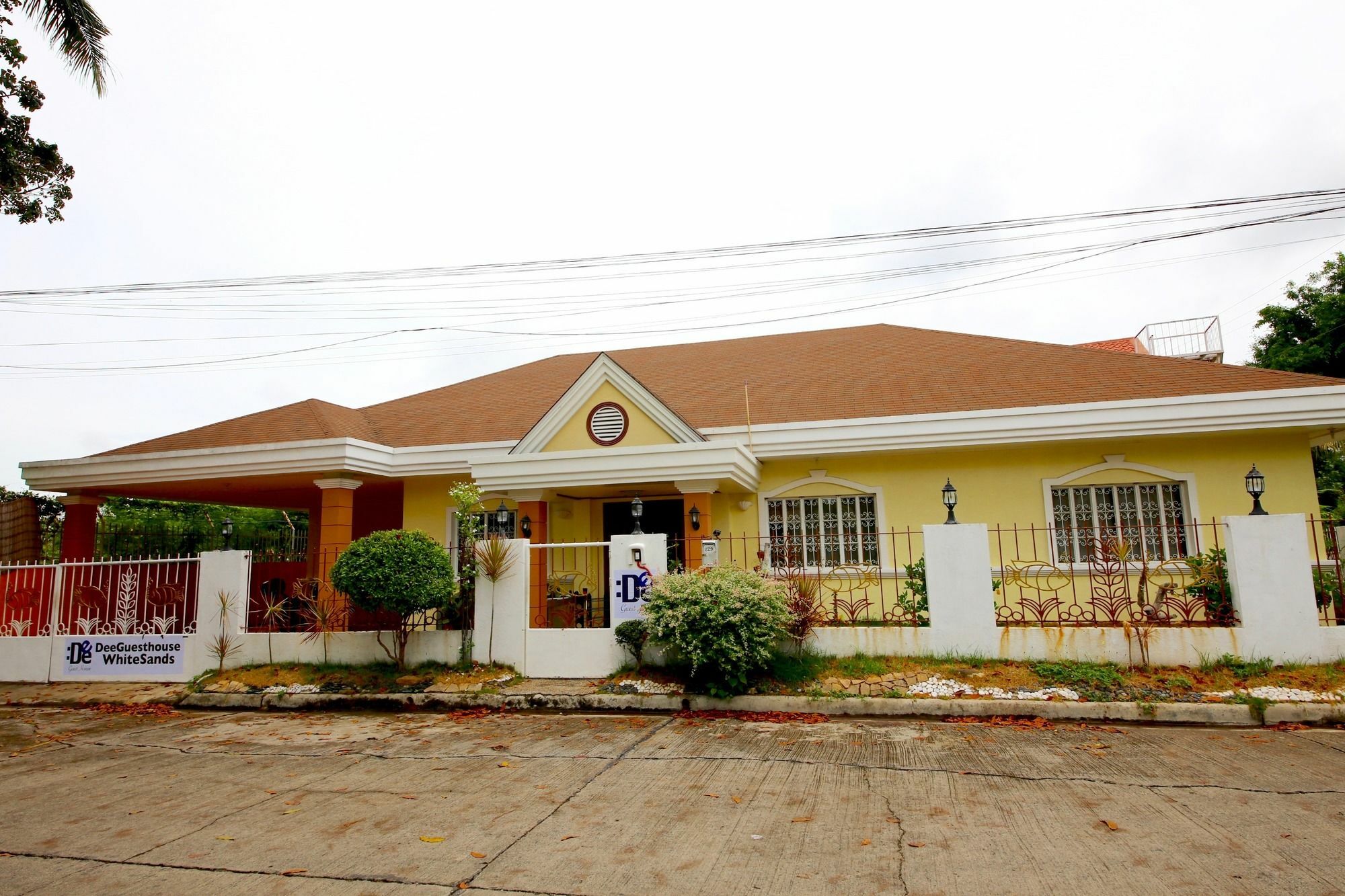 Dee Guesthouse White Sands Lapu-Lapu City Dış mekan fotoğraf