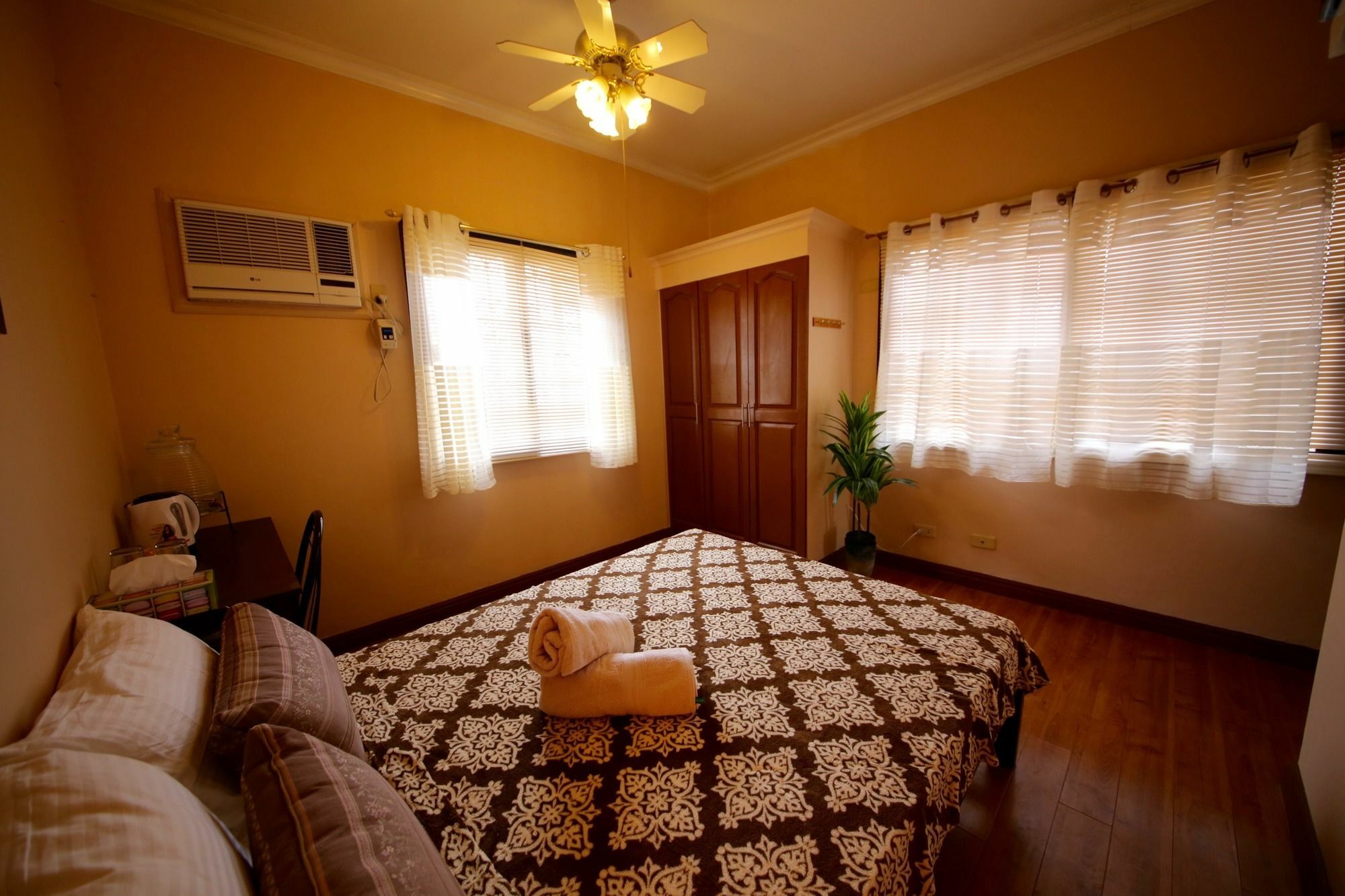 Dee Guesthouse White Sands Lapu-Lapu City Dış mekan fotoğraf