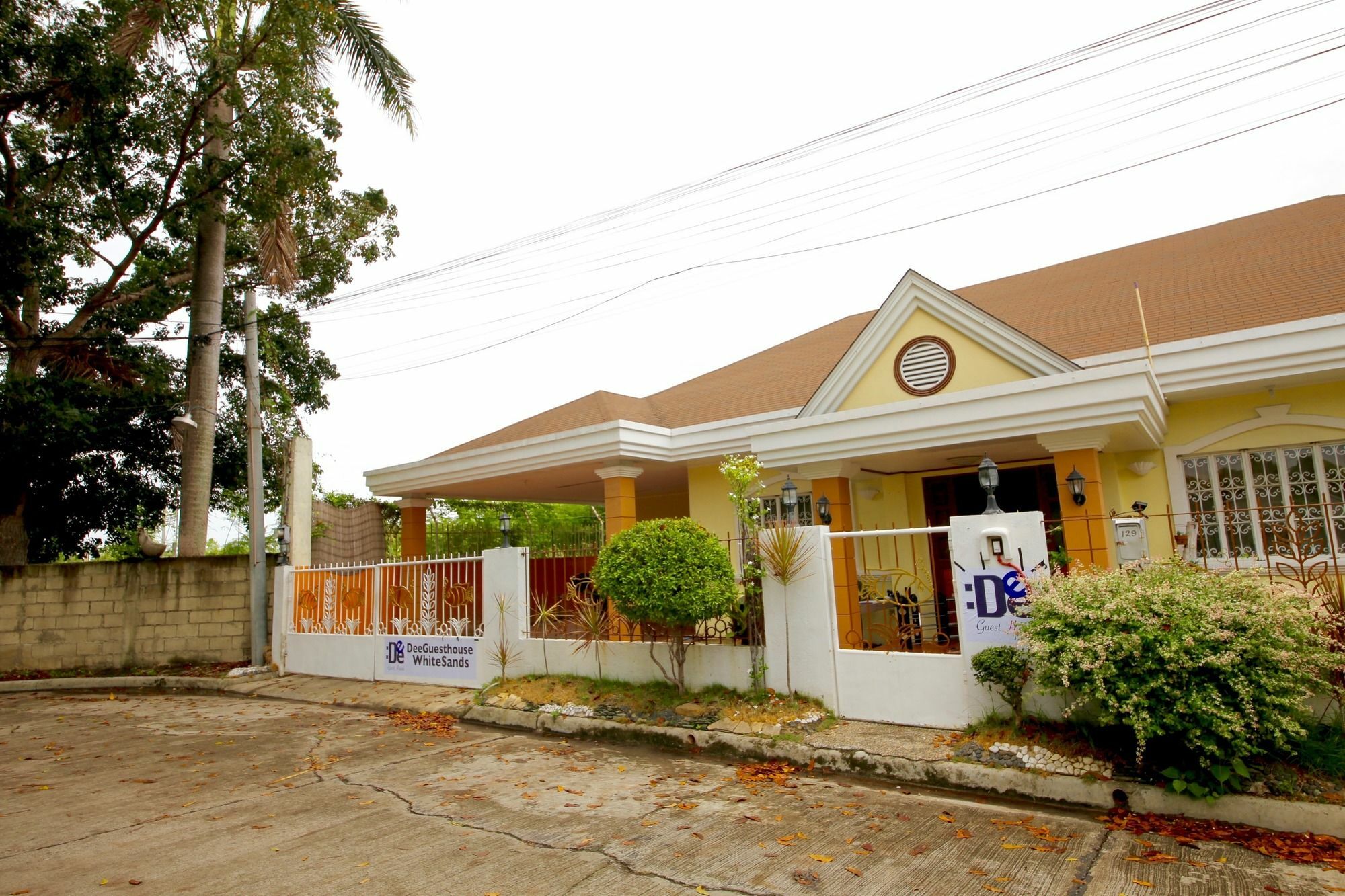 Dee Guesthouse White Sands Lapu-Lapu City Dış mekan fotoğraf